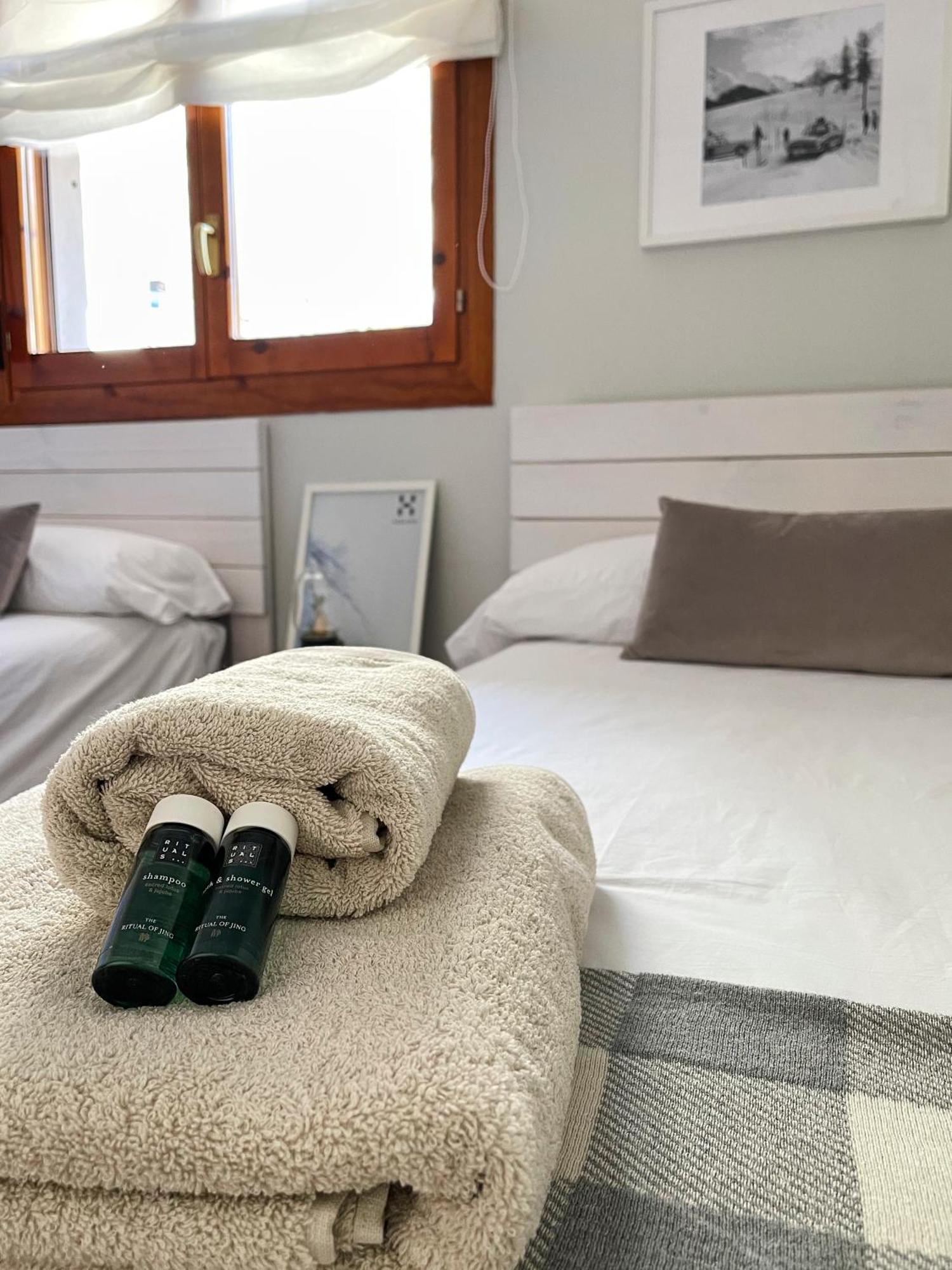 Apartamento Familiar En El Centro De Benasque Con Terraza Екстер'єр фото